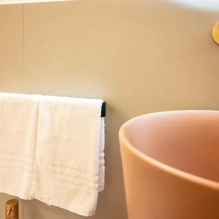 Aura & Privee Apartament *