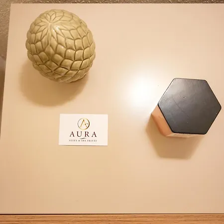 Aura & Privee *