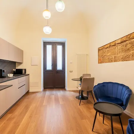 Aura & Privee Apartament *