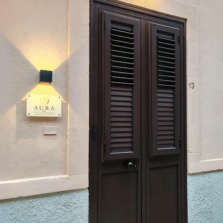 Apartament Aura & Privee *